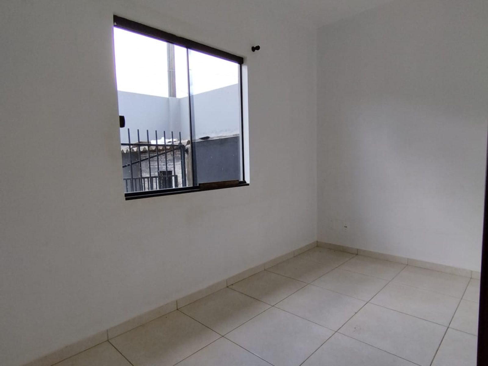 CASA LOCALIZADA NO BAIRRO MONTREAL / 14 DE NOVEMBRO | 8