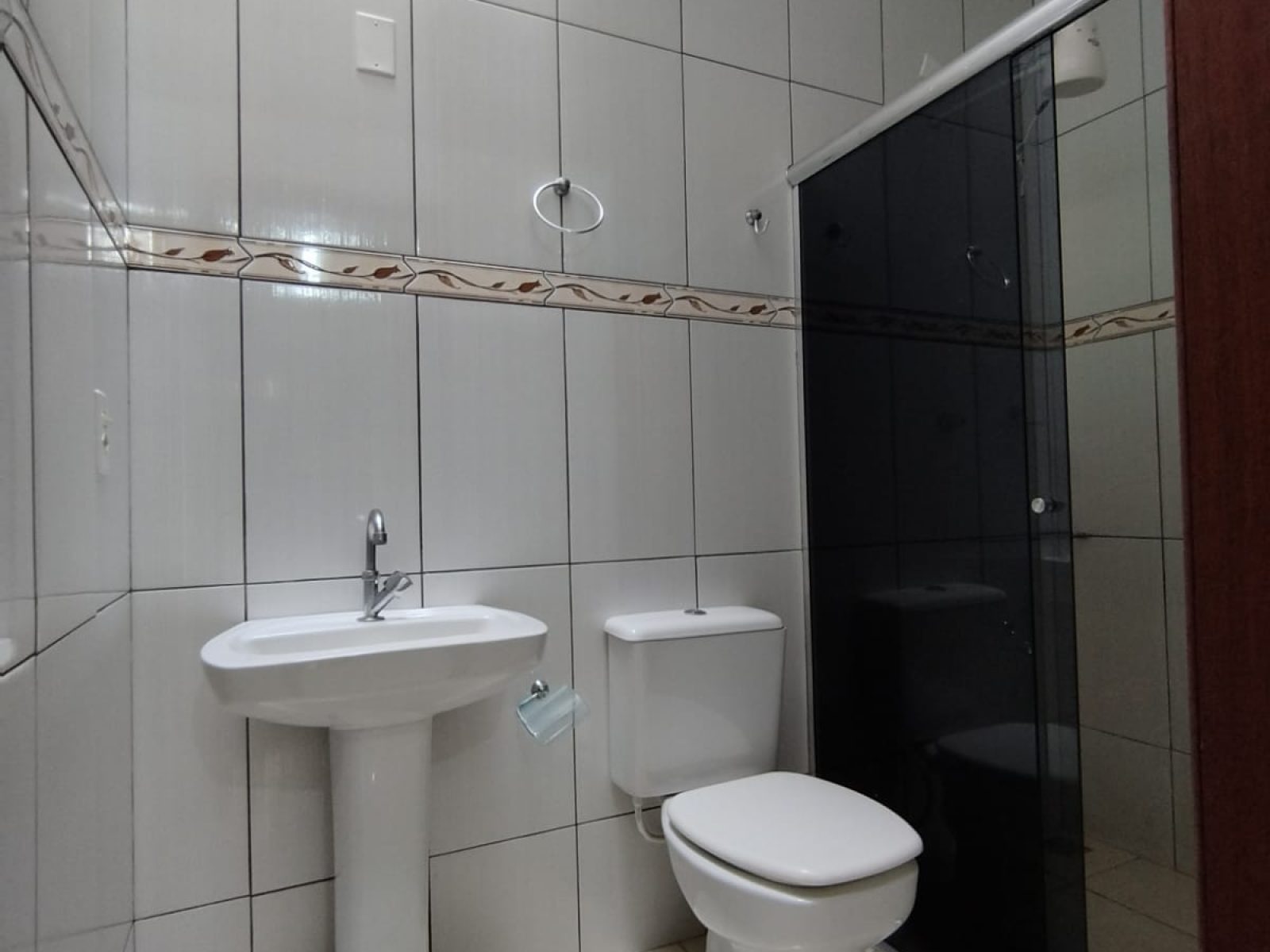 CASA LOCALIZADA NO BAIRRO MONTREAL / 14 DE NOVEMBRO | 6