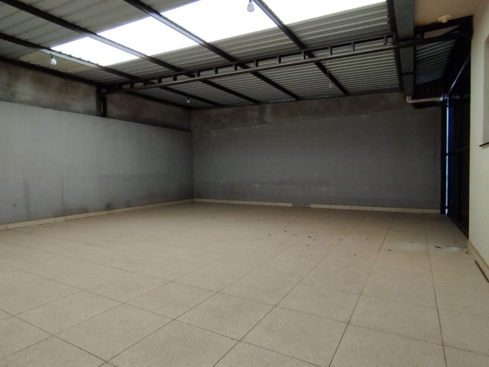 CASA LOCALIZADA NO BAIRRO MONTREAL / 14 DE NOVEMBRO | 5