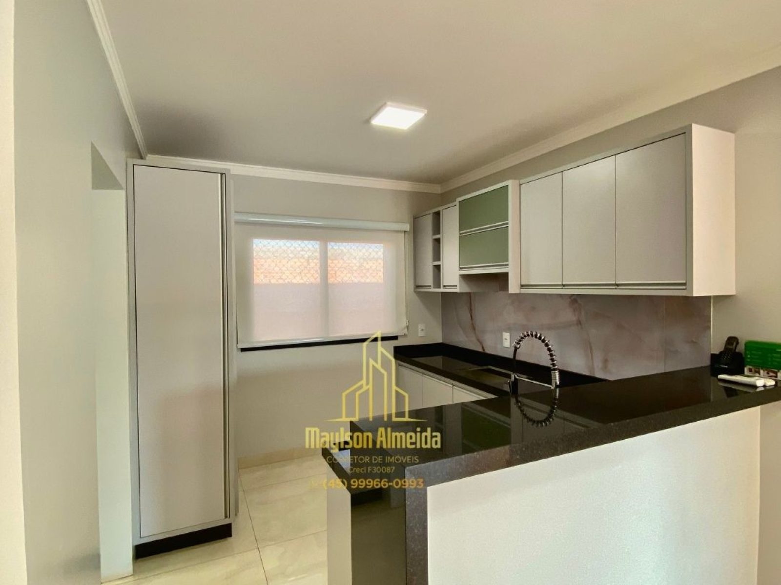 Sobrado no bairro Coqueiral | 11