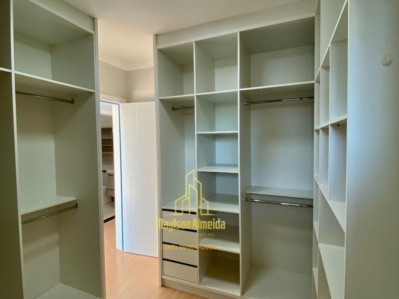 Sobrado no bairro Coqueiral | 22