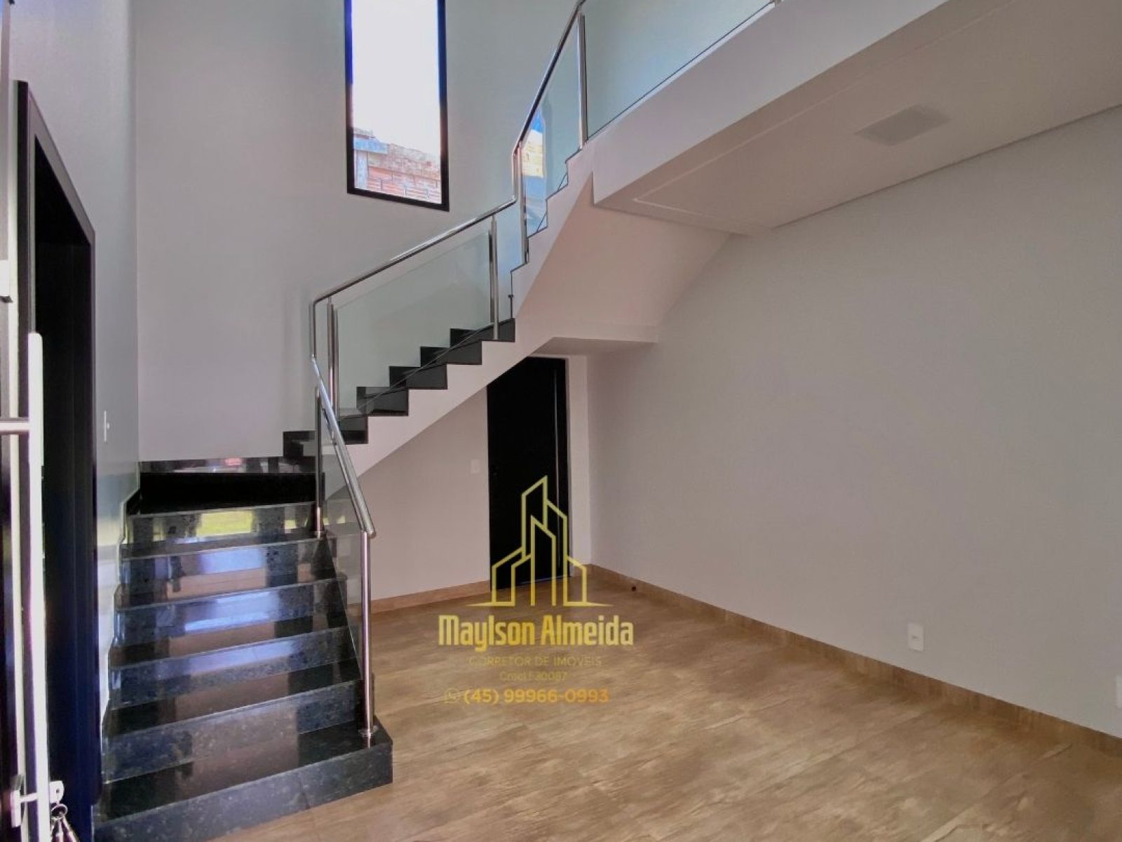 Sobrado no bairro Coqueiral | 2