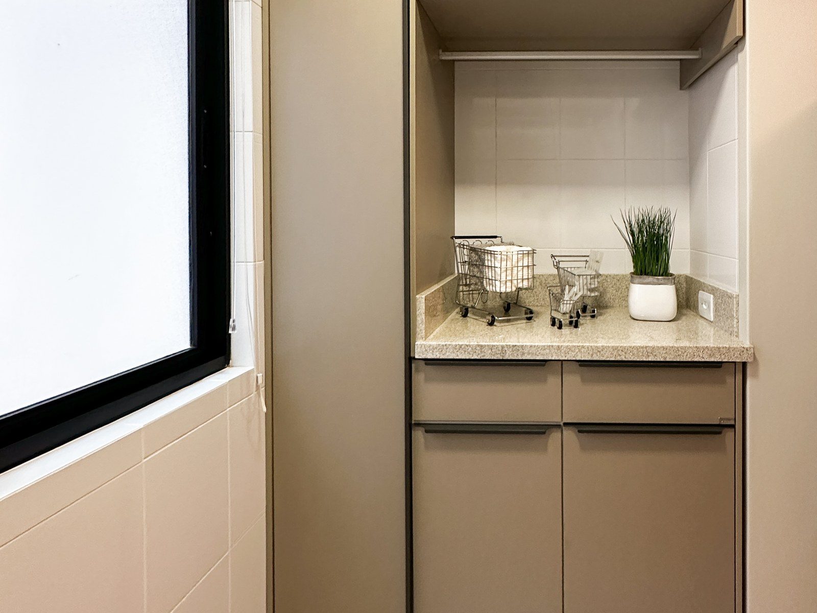 Residencial Brandenburg Apartamento B-02 - FIT - Decorado e Mobiliado 2