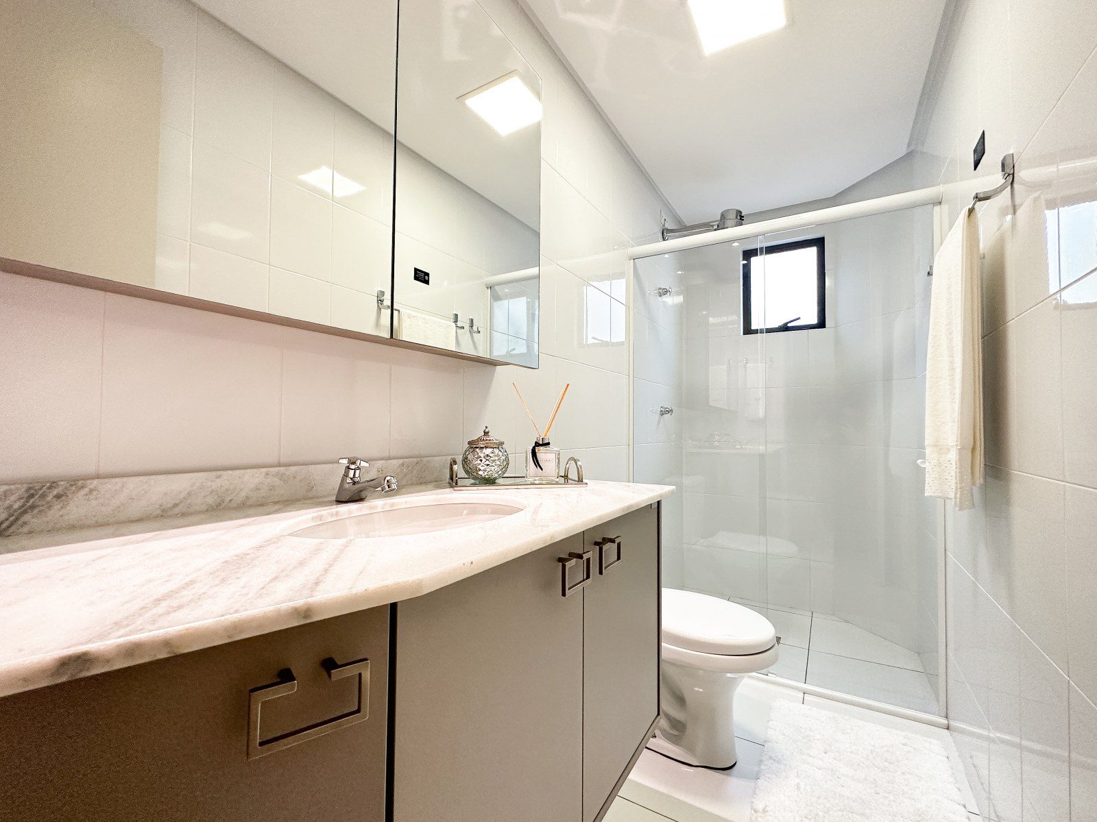 Residencial Brandenburg Apartamento B-02 - FIT - Decorado e Mobiliado 8