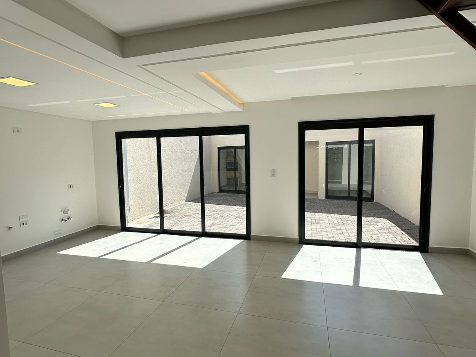 Sobrado Condomínio Central 8