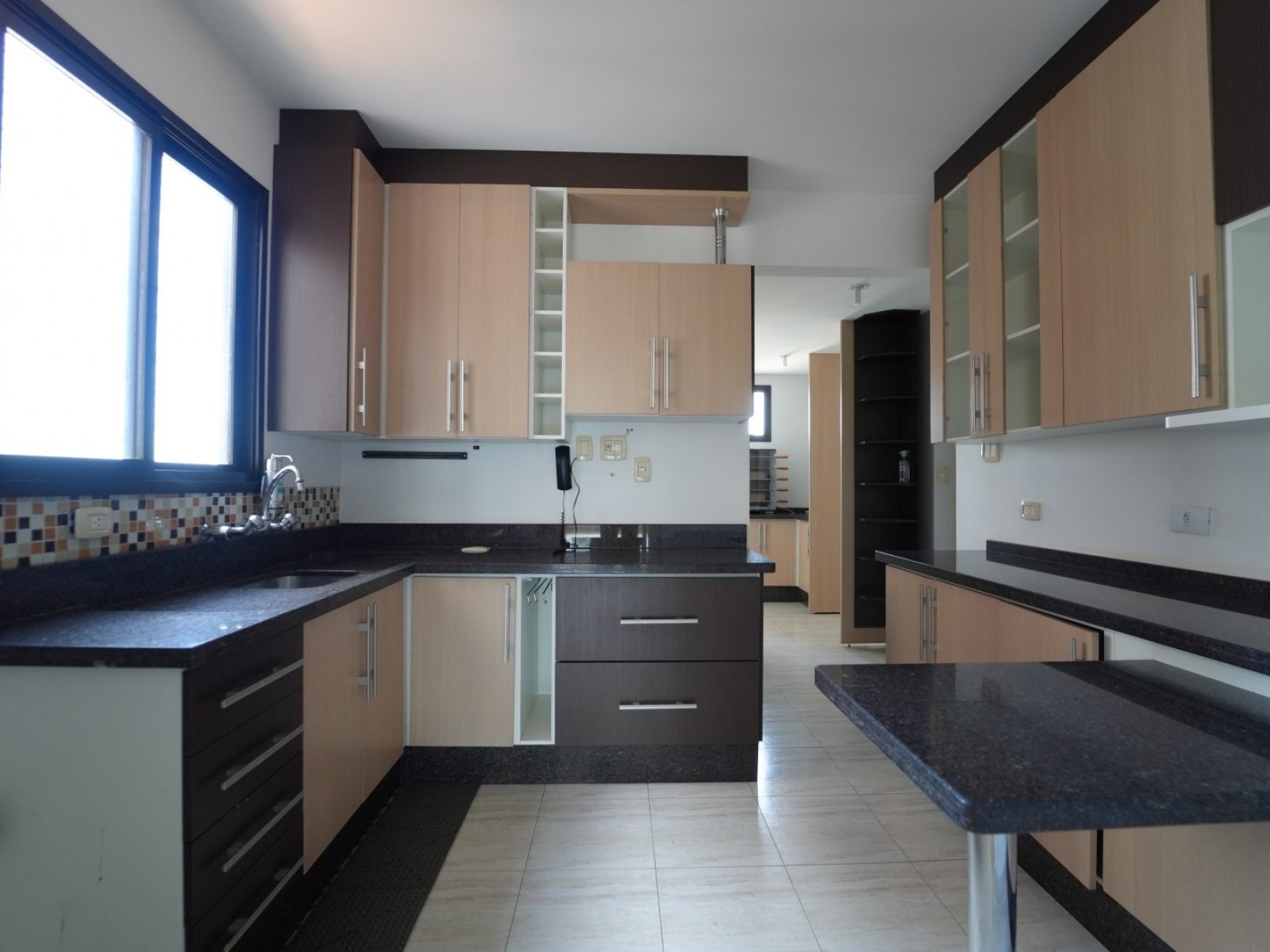 EDIFÍCIO ANTHARES | 4