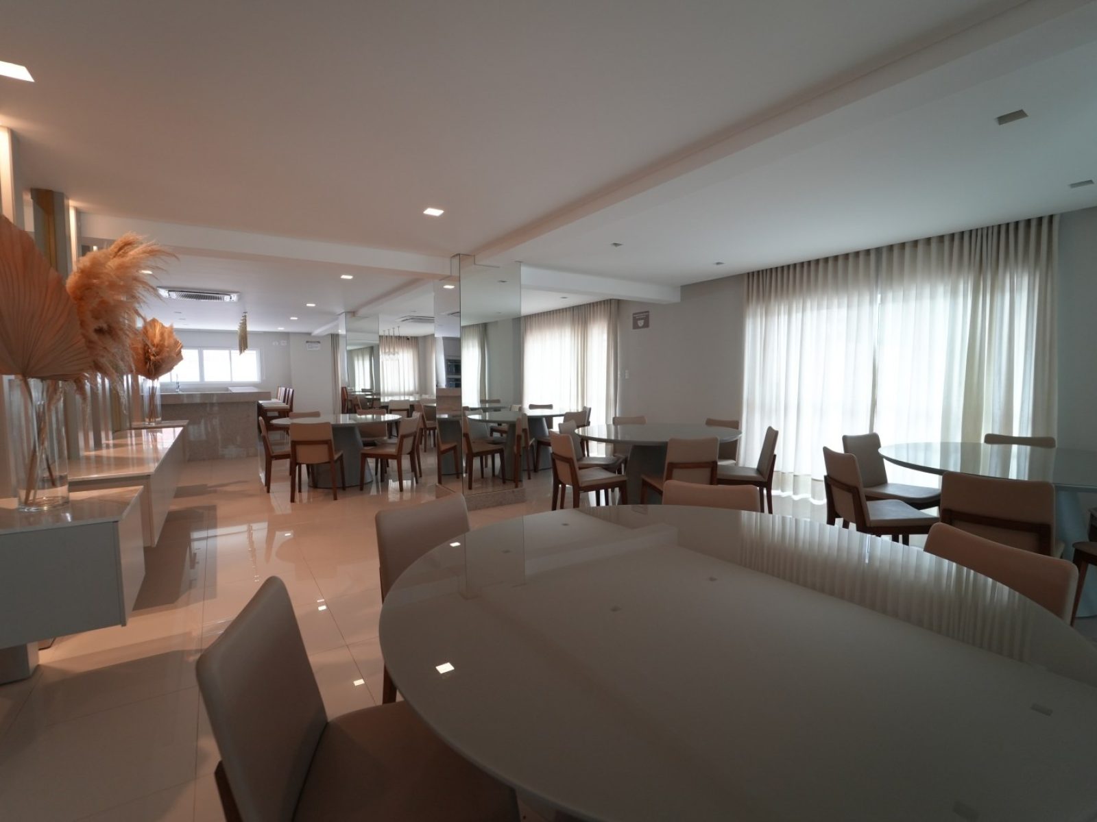 EDIFÍCIO DELUCCI | 27